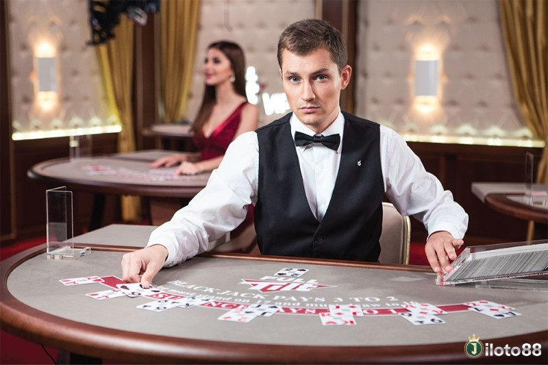 Hoa hồng dealer phản ánh hiệu suất bán hàng, vừa khuyến khích vượt chỉ tiêu vừa tạo động lực duy trì doanh số ổn định